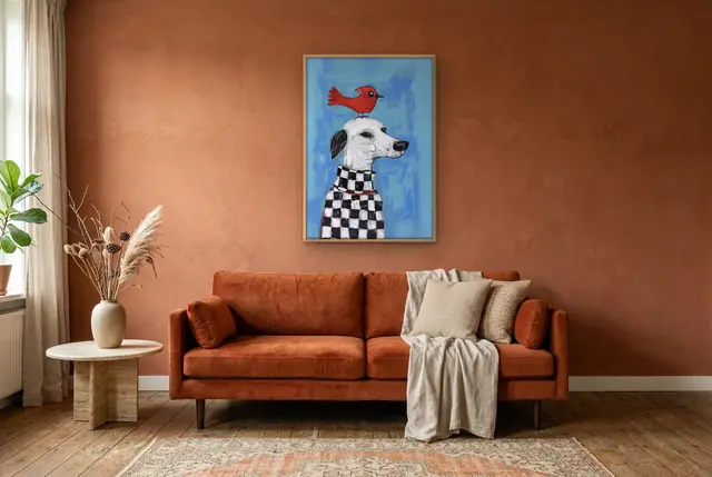Hond met vogel poster in de woonkamer