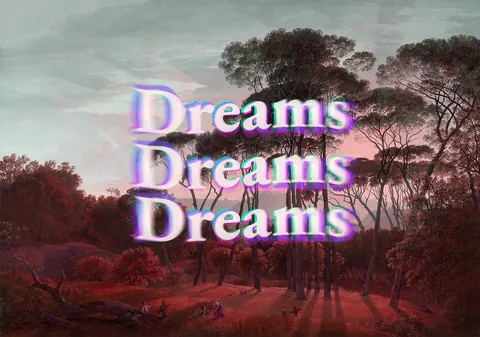 Klassiek boslandschap met drie keer het woord Dreams in paarse neonletters