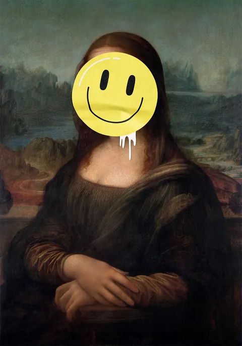 Schilderij van de Mona Lisa met een gele smiley over haar gezicht geplakt